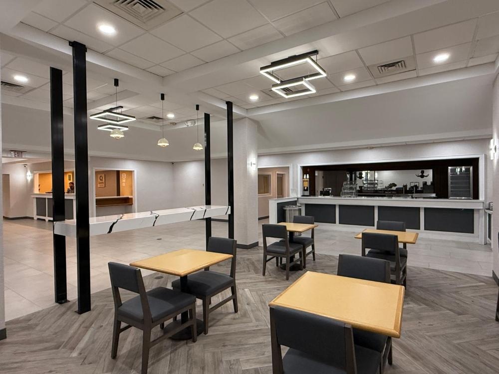 Quality Inn & Suites Baton Rouge West - Port Allen